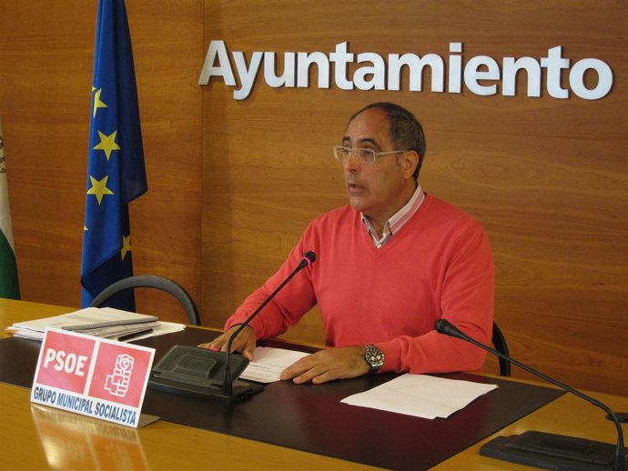 Domingo Dorado En La Rueda De Prensa