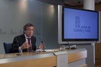 De Santiago Juárez contrapone la sensatez de CyL en sus presupuestos a los "hachazos y recortes brutales" de Andalucía