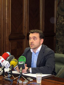 El Concejal De Protección Civil, Policía, Tráfico Y Bomberos, Ricardo Gavilanes.