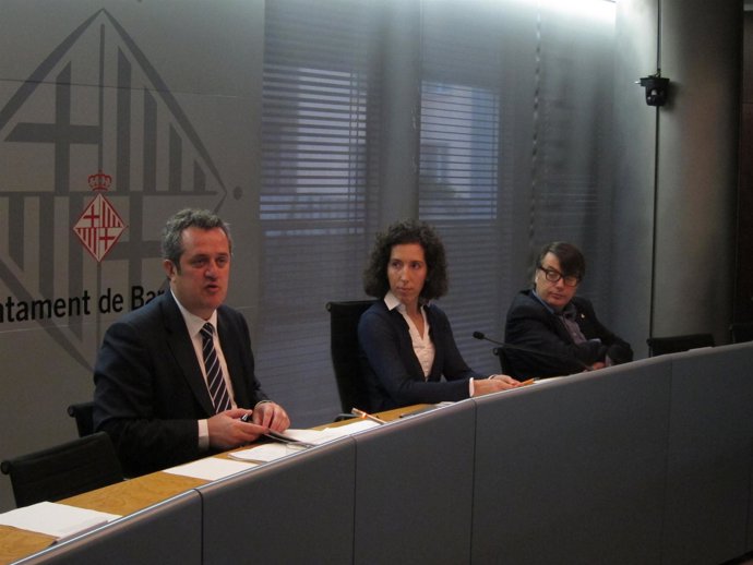 Joaquim Forn, Miriam Casanova (PP) Y Eduard Freixedes