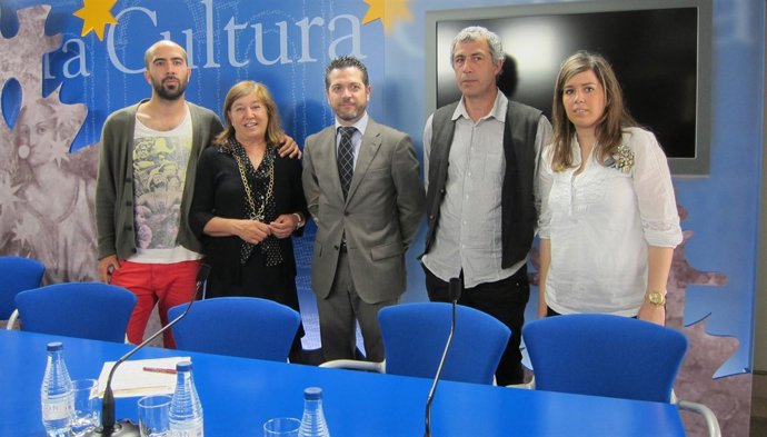 Mayalde Y El Concejal Julio López