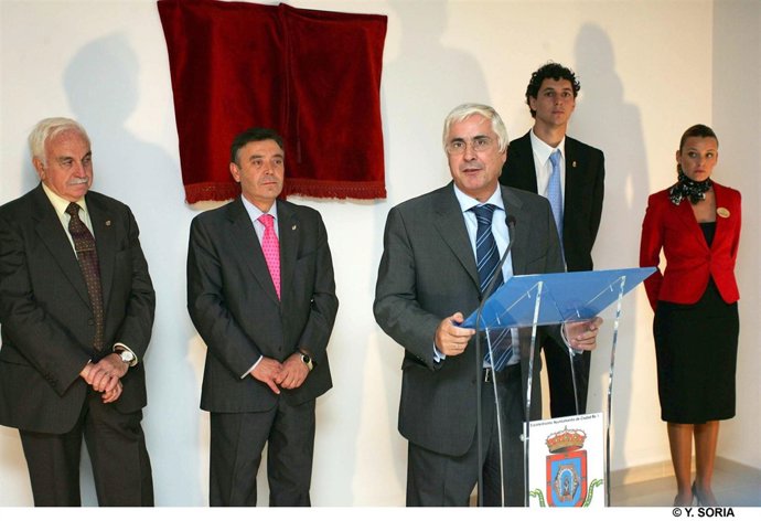 José María Barreda Remodelación Polideportivo Ciudad Real Juan Carlos I