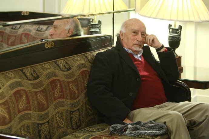 El escritor Manuel Vicent