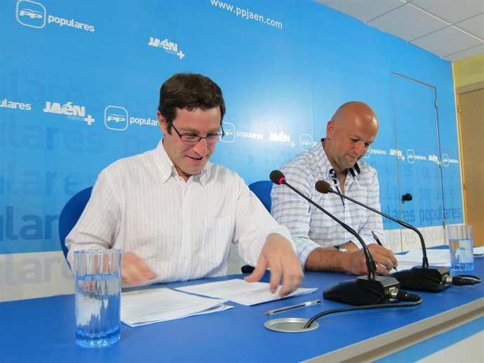 Contreras Junto Al Teniente De Alcalde De Marmolejo Hoy