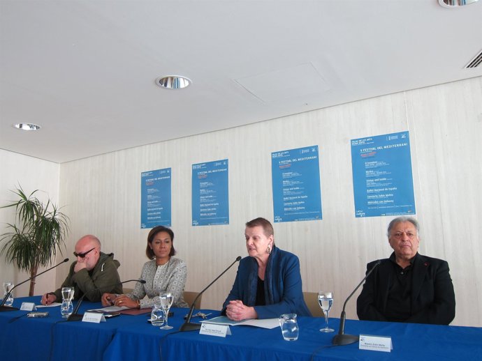 Vera, Johnson, Schmidt Y Mehta Durante La Rueda De Prensa.