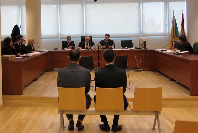 Juicioen Elche Por La Muerte De Un Nigeriano Que Iba A Ser Deportado