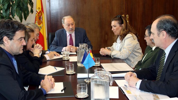 Reunión En Delegación De Gobierno