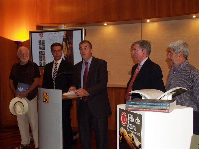 Presentación Biografía Fñelix De Azara