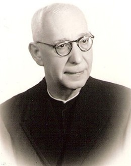El Fundador De Las Obreras De La Cruz, El Sacerdote Valenciano Vicente Garrido.