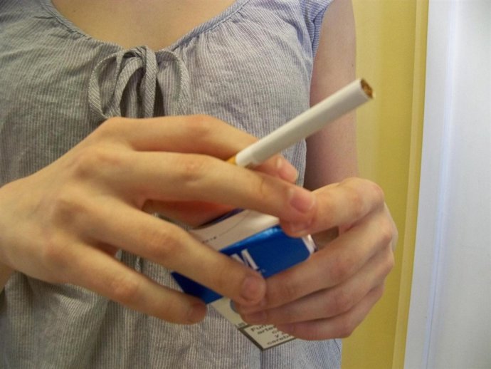 Emakumeek gizonek baino gutxiago erretzen dute EAEn