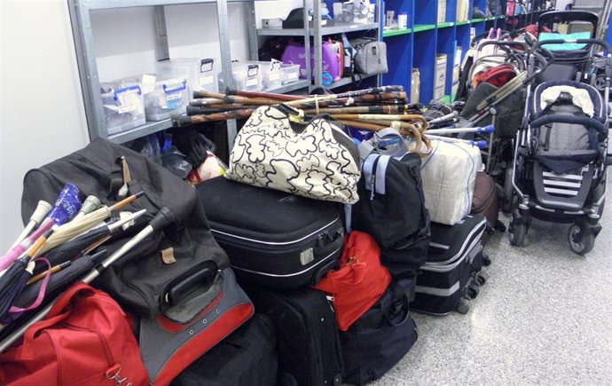 Algunos De Los Objetos Hallados Y No Reclamados