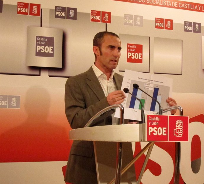 El Secretario De Política Económica Del PSOE, Julio López