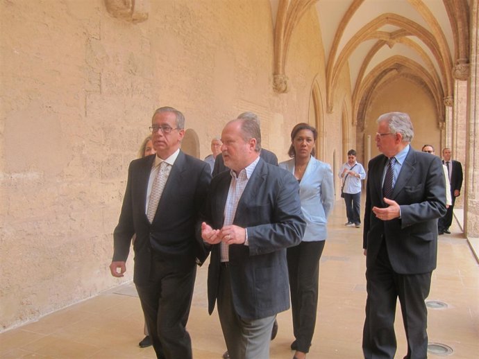 Lola Johnson En El Centre Del Carme