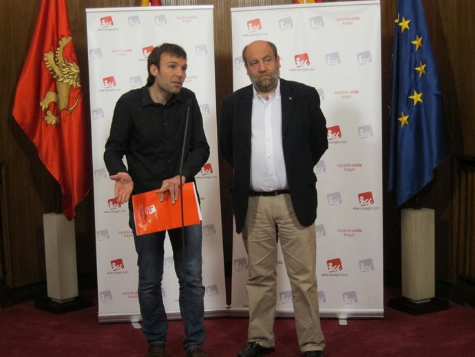 Alonso Y Muñoz En Arco Banderas