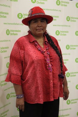 La Líder Indígena Peruana Lourdes Huanca, Portavoz De La Campaña CRECE De Oxfam