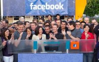 Mark Zuckerberg da la señal de salida a Bolsa de Facebook