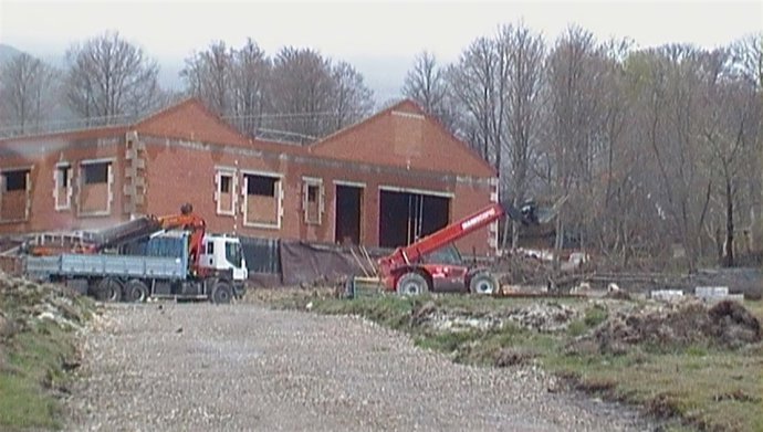 Chalé En Construcción En Bohoyo (Gredos)