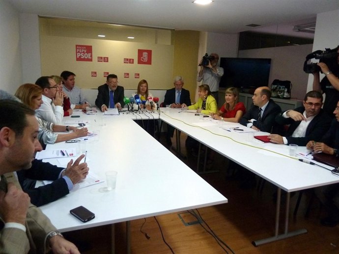 Ximo Puig Y Leire Pajín En Su Visita Este Viernes A Alicante