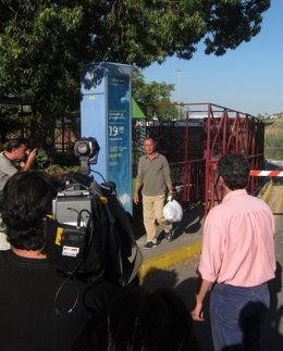 El exalcalde de Casares saliendo de prisión