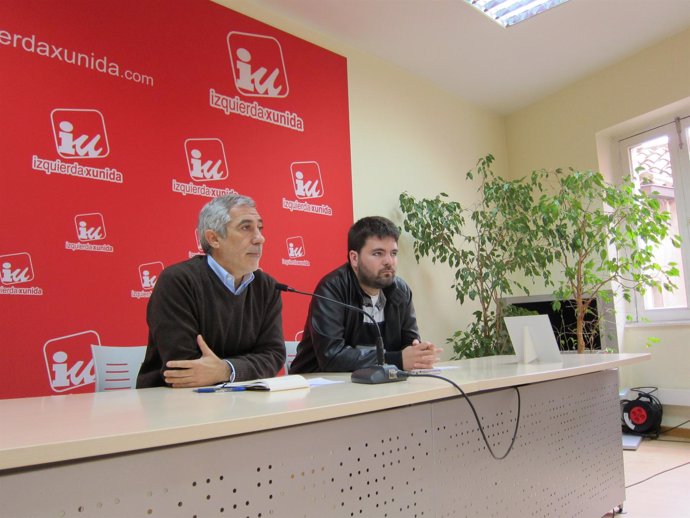 Llamazares Y David Leis, En Rueda De Prensa.