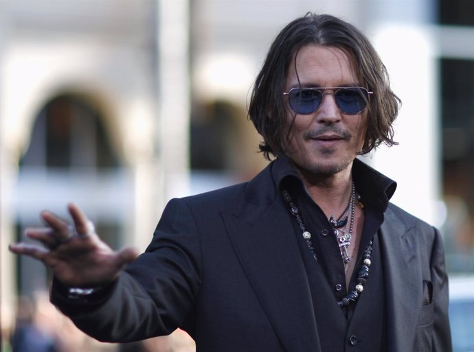 Johnny Depp Presenta 'Sombras Tenebrosas' En Los Angeles 