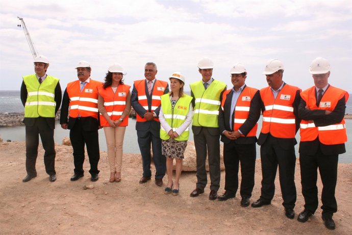 La Ministra De Fomento, Ana Pastor, En Su Visita Al Puerto De Granadilla