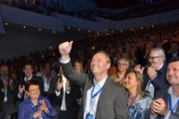 Fabra revalida su liderazgo al frente del PPCV con el respaldo del 81,3 por ciento de los votos