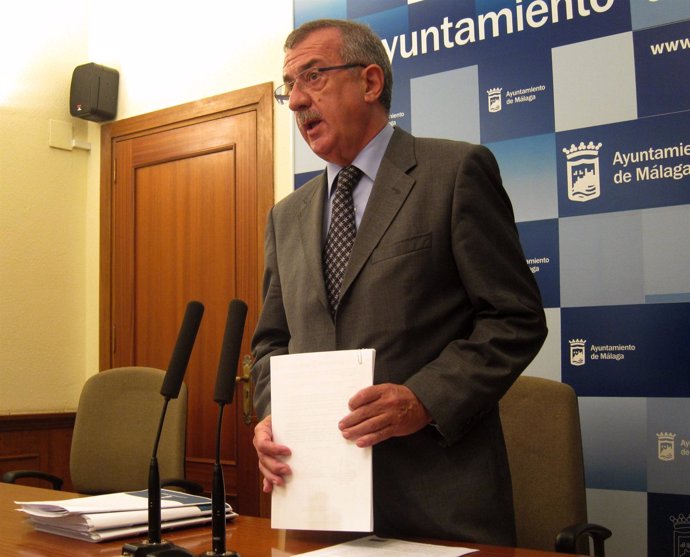 El viceportavoz del PSOE en el Ayuntamiento de Málaga, Carlos Hernández Pezzi