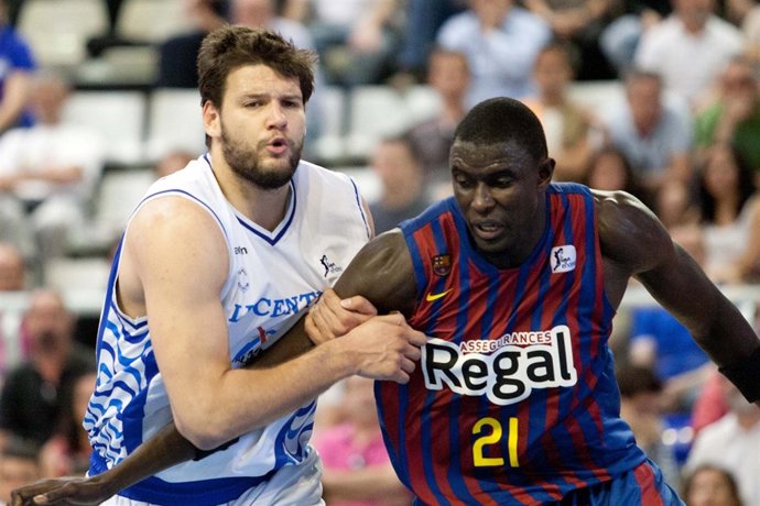 Ndong En El Lucentum Alicante - FC Barcelona Regal
