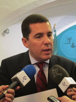 Consejero De AAPP Del Gobierno De Extremadura, Pedro Nevado
