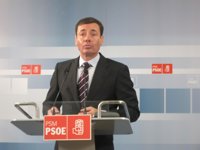 Gómez: "La irresponsabilidad, mentiras y engaños de Aguirre han hecho que se tambalee la credibidad del Estado"