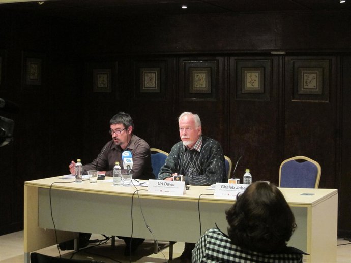 Rueda De Prensa De Uri Davis En La Fundación Araguaney