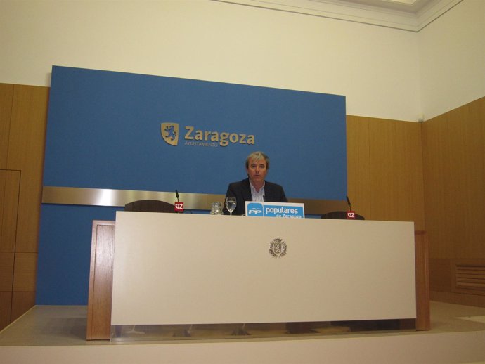 El Concejal Del PP En El Ayuntamiento De Zaragoza, Jorge Azcón