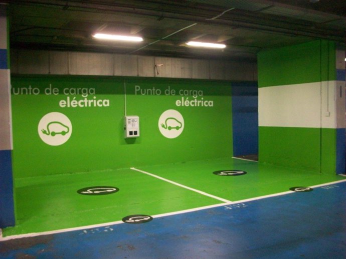 Parking 'Verde' En El Centro Comercial Los Arcos De Sevilla