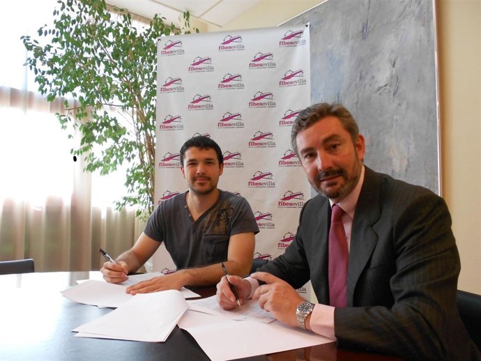  Gaspar Sáez Herrero, Director De FIBES Y Jesús Benito Nogales, De Mangafest