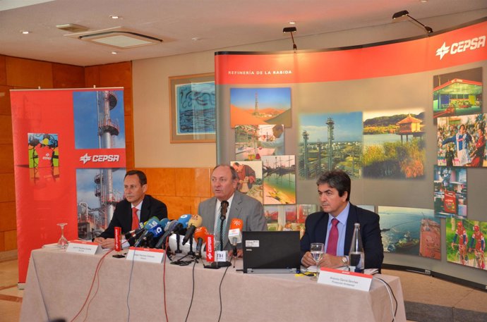 El Director De Cepsa Refinería La Rábida, Rafael Martínez-Cañavate. 