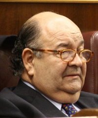 El diputado de Foro Asturias retira sus palabras tachadas de "machistas" y lamenta la "manipulación" del PP