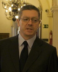 Gallardón cree que Dívar sale "fortalecido" tras el archivo de la denuncia por malversación 