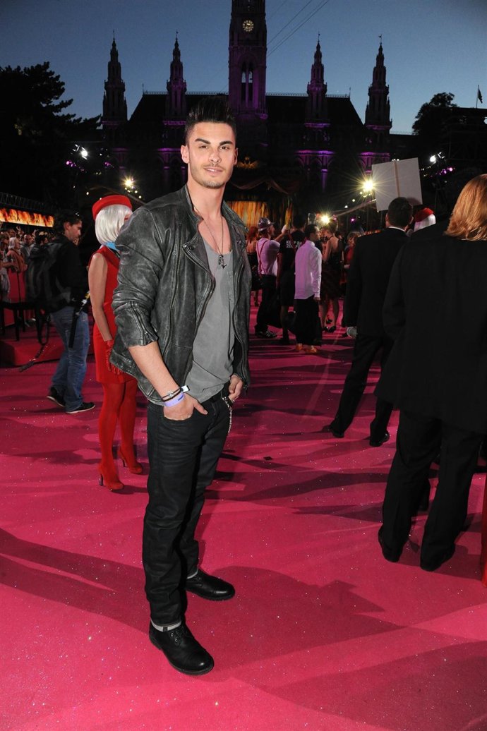 Baptiste Giabiconi en el Life Ball 2012