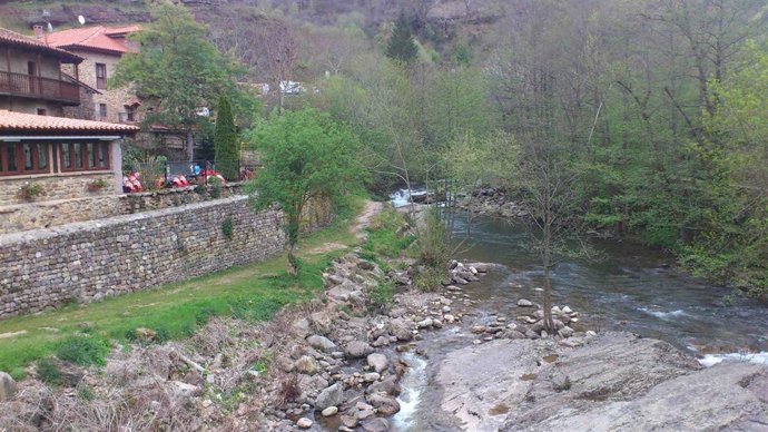 Bárcena Mayor, En Cantabria 
