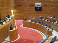 Hernández pide consenso en la ley de vivienda entre críticas de PSdeG y BNG de que favorece intereses privados