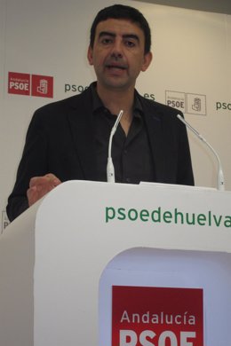 El Portavoz Del Grupo Socialista En El Parlamento Andaluz, Mario Jiménez.