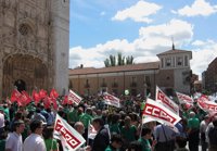 La concentración inicial de la huelga por la Educación desemboca en una manifestación por el centro de Valladolid