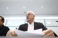 Cayo Lara presenta en el Congreso con un miembro de la ONU una iniciativa para luchar contra el hambre en el mundo