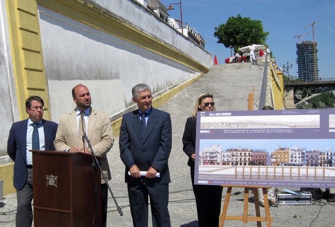 Presentación En Triana