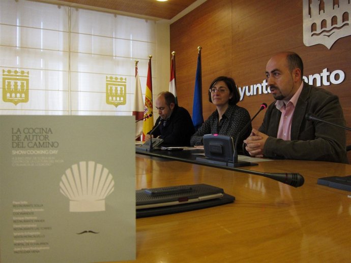 Montes Y Los Hermanos Echapresto, En La Presentación