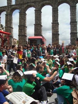 Manifestación De Estudiantes Y Docentes En Segovia