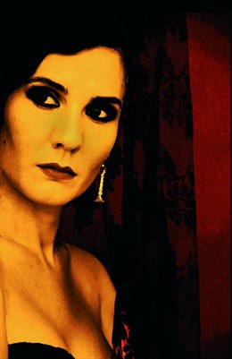 Diana Navarro Actúa En El Teatro Riberas Del Guadaíra