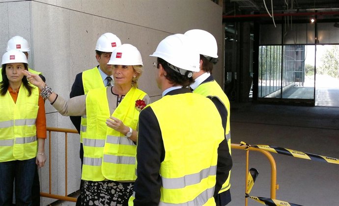 Esperanza Aguirre En El Hospital De Collado Villalba