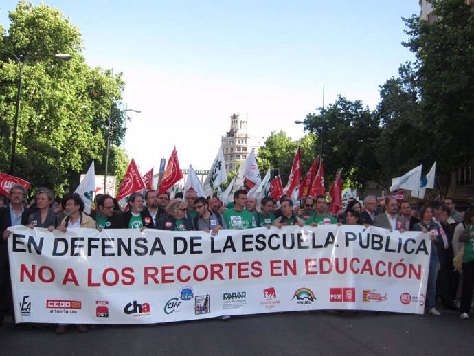 Manifestación En Defensa De La Educación Pública En Zaragoza